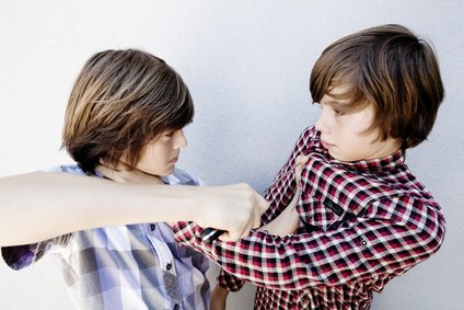 Intimidation dans la petite enfance et réaction au stress