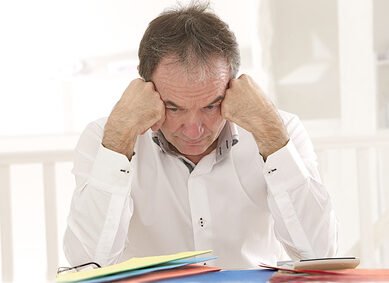 Dirigeant-de-PME-stressé-300x200
